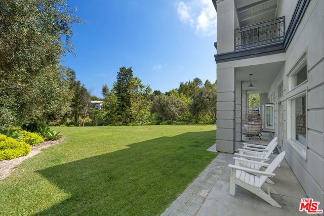 28600 Pacific Coast Highway, Malibu CA: https://media.crmls.org/mediaz/fc48a7d3-8123-4c47-904d-dbfaa7238a2c.jpg