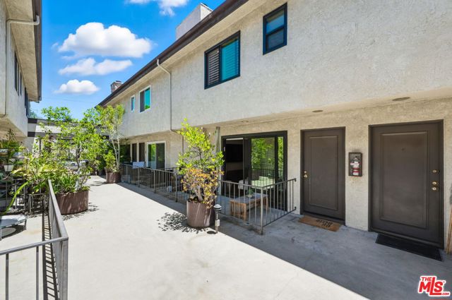 13412 Burbank Boulevard, Sherman Oaks CA: https://media.crmls.org/mediaz/fc4908d9-7561-440f-9fce-961bf5edbae7.jpg
