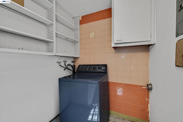 Image 39 of 47 For 15126 Andover St