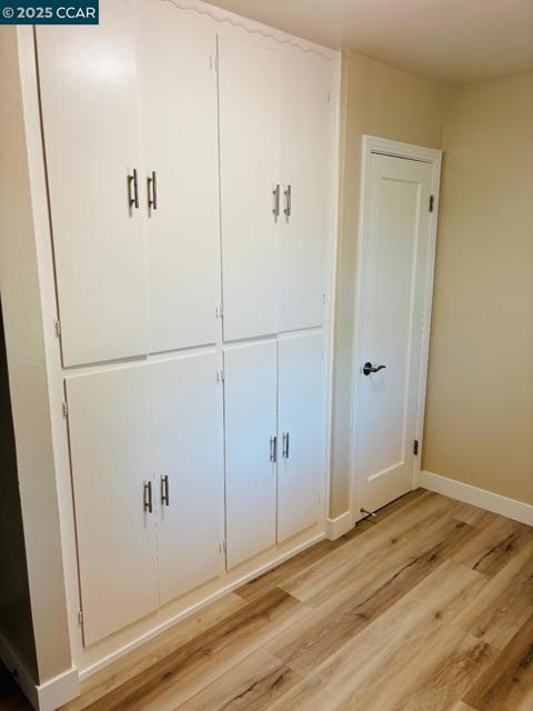 1011 Harbor View Dr, Martinez CA: https://media.crmls.org/mediaz/fc499ba3-ade9-49ea-87ca-a524ba4fd51d.jpg