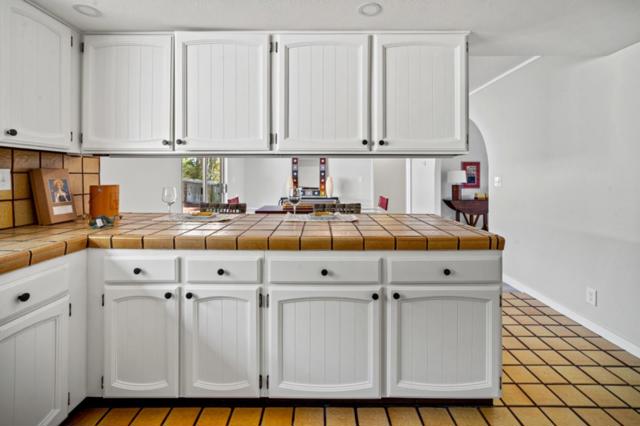 5 Stratford Place, Monterey CA: https://media.crmls.org/mediaz/fc4a1577-59e7-47dc-b0f6-b475b3b70350.jpg