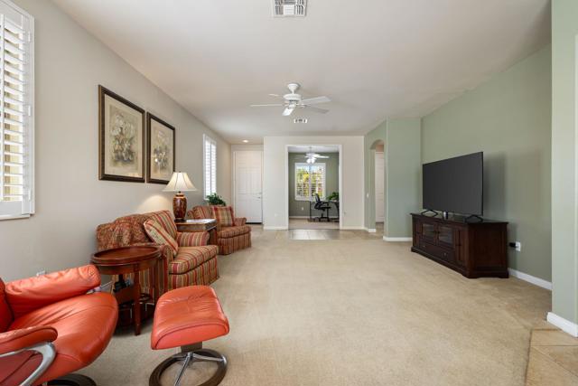 80208 Avd Linda Vista, Indio CA: https://media.crmls.org/mediaz/fc4a3241-4f3b-4e5a-8626-ce88d8bb0481.jpg