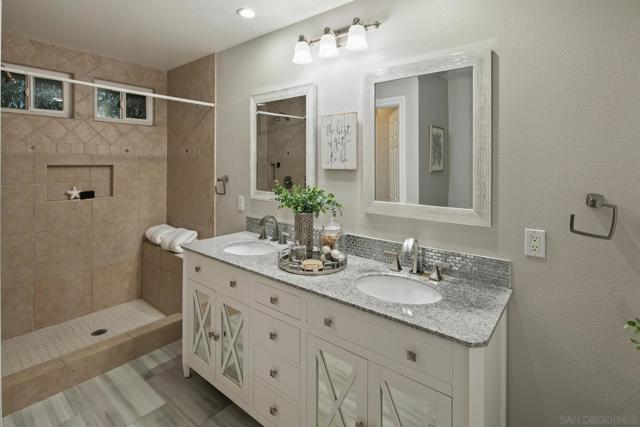 1614 Wesley Way, Vista CA: https://media.crmls.org/mediaz/fc4a5677-0167-4b7d-9849-cb0f2071f29c.jpg