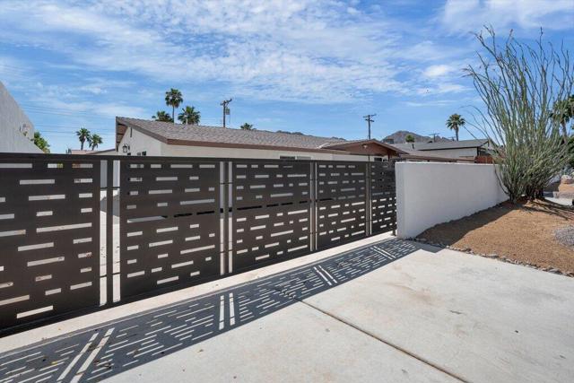 51480 Avenida Obregon, La Quinta CA: https://media.crmls.org/mediaz/fc4a97ef-5381-4709-9f4d-15b421abbe44.jpg