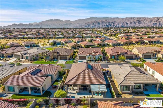 28 Chablis, Rancho Mirage CA: https://media.crmls.org/mediaz/fc4b1f6e-3607-4e26-9356-98ea6de685cc.jpg