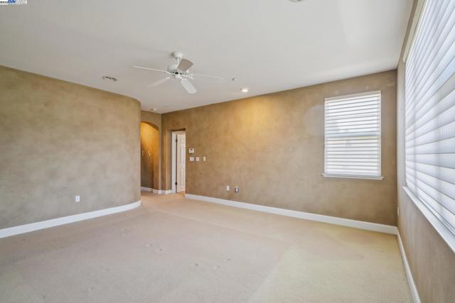 2089 Staghorn Way, Livermore CA: https://media.crmls.org/mediaz/fc4b53a3-1b7d-41f6-9e65-c91f68ac4340.jpg