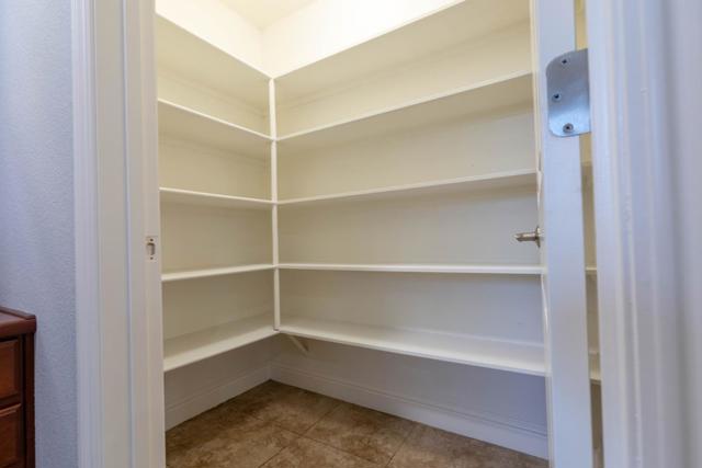 491 Danbury Place, Lathrop CA: https://media.crmls.org/mediaz/fc4b951e-9a5c-4707-a788-484bb76240e9.jpg
