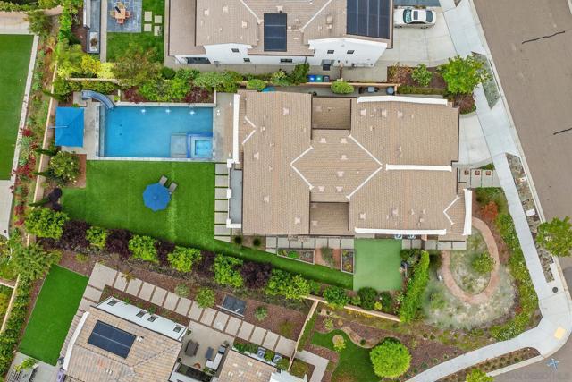 6190 Sagebrush Bend Way, San Diego CA: https://media.crmls.org/mediaz/fc4be7b3-75ea-4b9b-b249-3898dcd8cf71.jpg