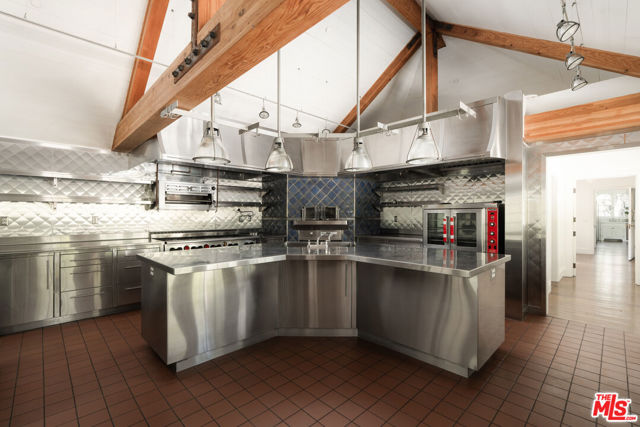 Image 10 of 48 For 771 Garden Lane