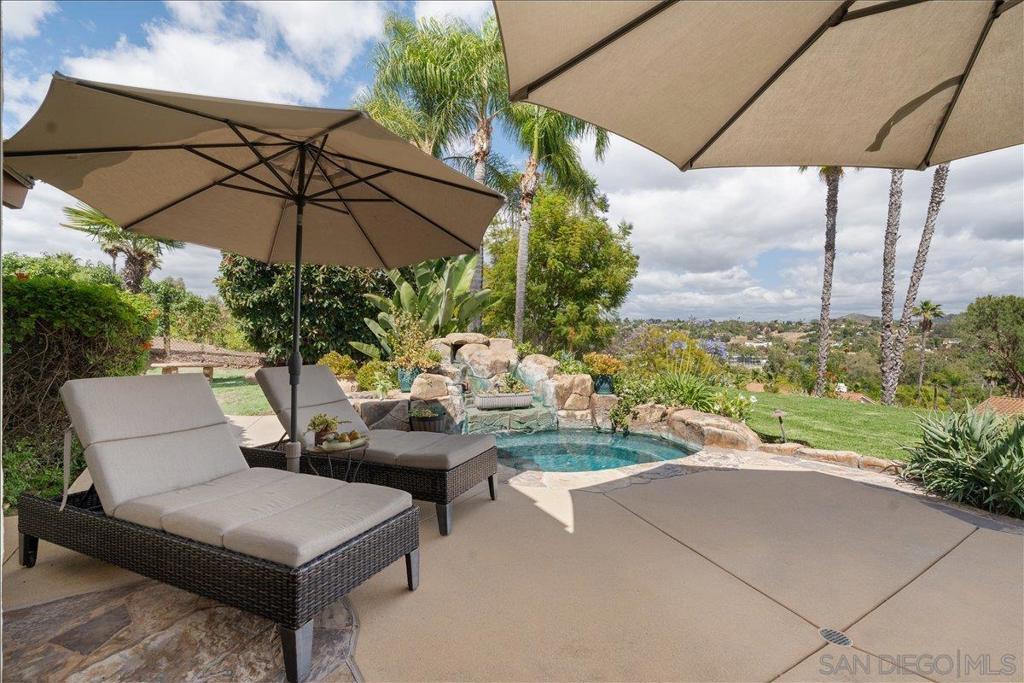 328 Montecito Gln - photo 13