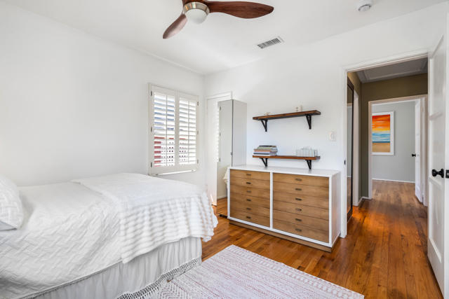 5523 Graywood Avenue, Lakewood CA: https://media.crmls.org/mediaz/fc4c8f98-d9c5-4b57-b10c-be15237397a3.jpg