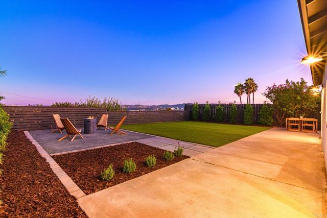 Detail Gallery Image 25 of 26 For 13059 via Caballo Rojo, San Diego,  CA 92129 - 3 Beds | 2/1 Baths