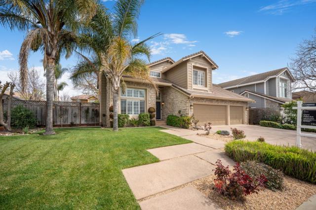 17440 Calle Mazatan, Morgan Hill CA: https://media.crmls.org/mediaz/fc4dd6ef-9d62-4b7a-8958-6f8c6b89b0ef.jpg