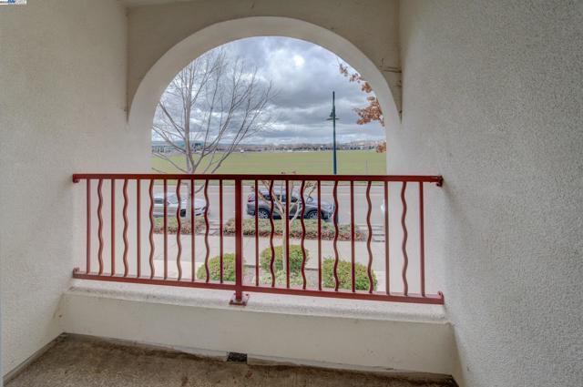 4379 Brannigan St, Dublin CA: https://media.crmls.org/mediaz/fc4dec00-b916-417d-8548-48f26a1f20dc.jpg