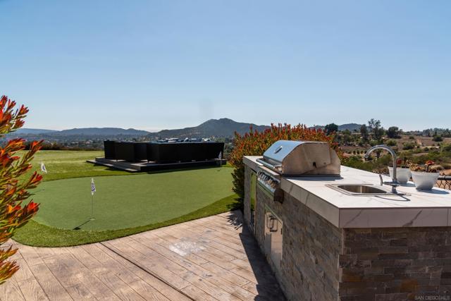 14546 Highcrest Ct, Poway CA: https://media.crmls.org/mediaz/fc4e356a-98de-44c3-9dbe-8eaa77db5c94.jpg