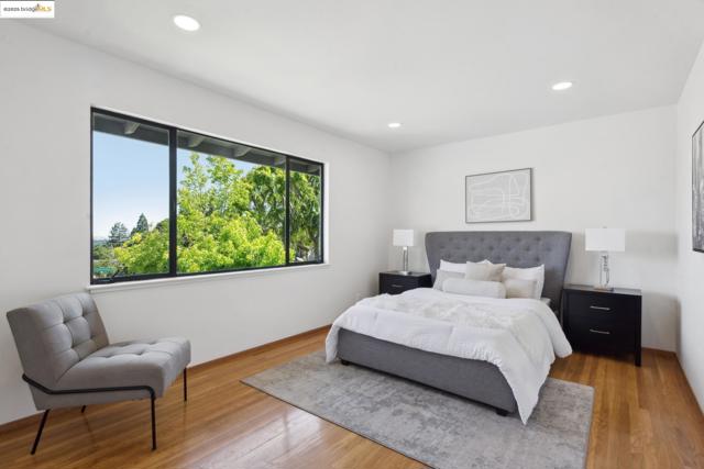 13185 Clairepointe Way, Oakland CA: https://media.crmls.org/mediaz/fc5030f4-adb0-4c19-8a36-863d4e7cb82e.jpg