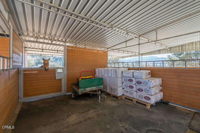 29441 Maricopa Highway, Maricopa CA: https://media.crmls.org/mediaz/fc50bd99-601c-4d0d-89f6-9bba6c74e23f.jpg