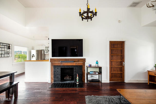 Detail Gallery Image 11 of 24 For 5063 Montezuma St St, Los Angeles,  CA 90042 - 3 Beds | 2 Baths