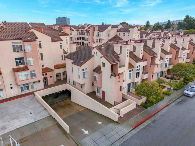 1951 Ofarrell Street, San Mateo CA: https://media.crmls.org/mediaz/fc51fb40-bf12-4c8e-b453-64e42b47deb7.jpg