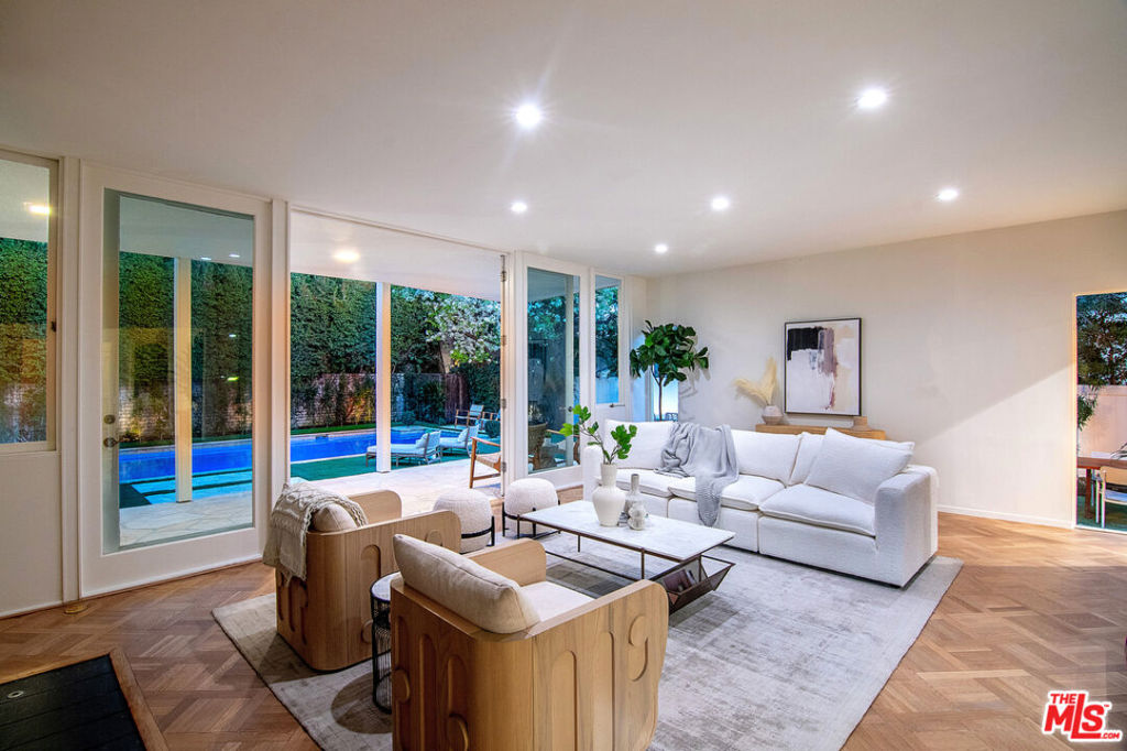 MLS #25499853 image #16