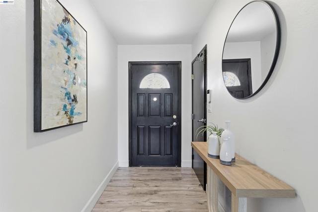 Image 8 of 39 For 4972 Minas Dr