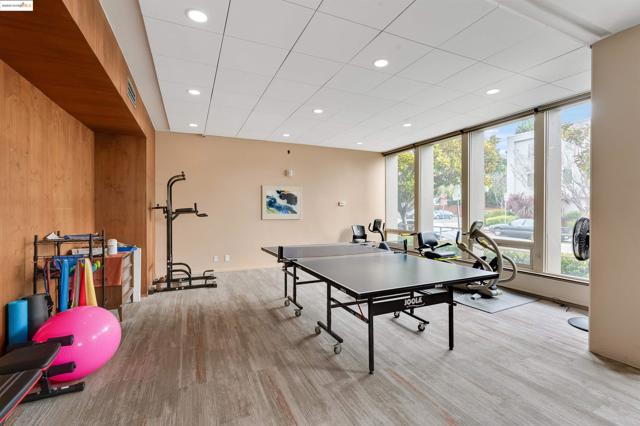 2550 Dana St, Berkeley CA: https://media.crmls.org/mediaz/fc537680-fcce-4d39-b8e9-6aceb61856cb.jpg