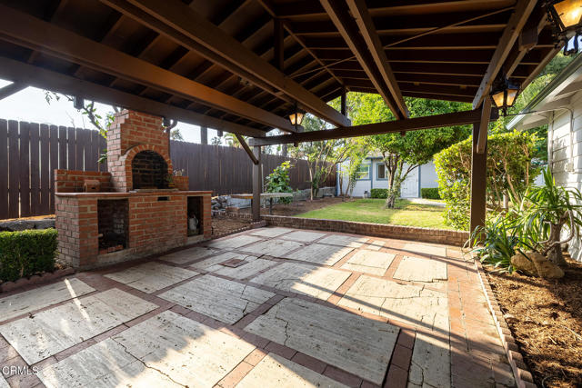 259 Acacia Street, Altadena CA: https://media.crmls.org/mediaz/fc53c157-b06c-442f-8b13-3492162b34ad.jpg