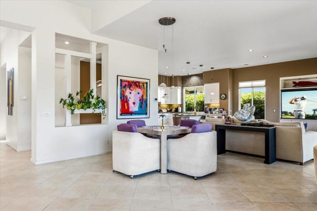 384 Tomahawk Drive, Palm Desert, CA 92211