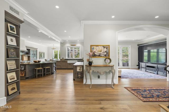 Detail Gallery Image 12 of 64 For 2112 Trentham Rd, –,  CA 91361 - 5 Beds | 4/1 Baths