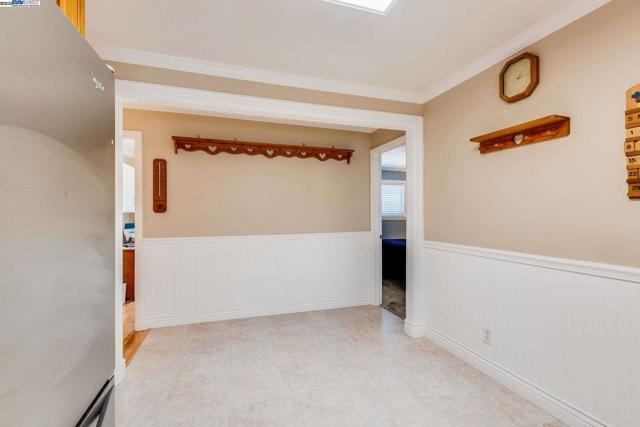 2515 Crystal Dr, Santa Clara CA: https://media.crmls.org/mediaz/fc55f97b-b52d-4fad-ac1b-8d28cafcb39e.jpg