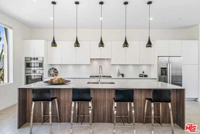 658 Dominion Way, Palm Springs, CA 92262