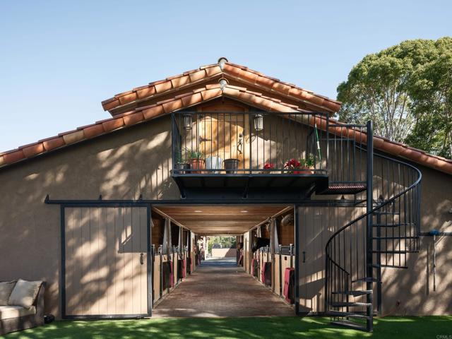 Image 29 of 39 For 15731 Via De Santa Fe