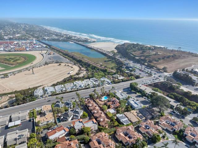 Detail Gallery Image 12 of 50 For 834 S Cedros, Solana Beach,  CA 92075 - 3 Beds | 2/1 Baths