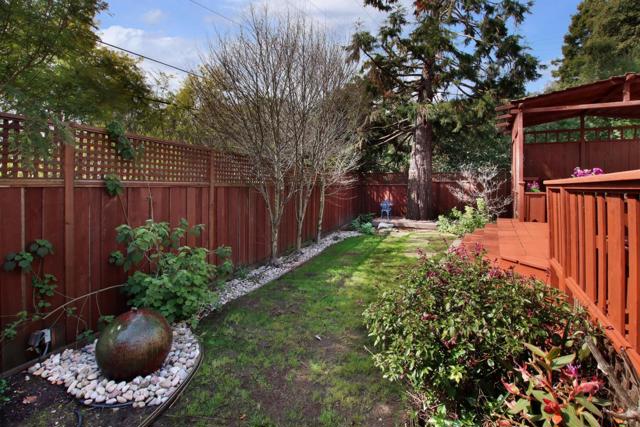 3239 O'Neill Court, Soquel CA: https://media.crmls.org/mediaz/fc5b6b14-a5c0-430f-a000-88f230033320.jpg