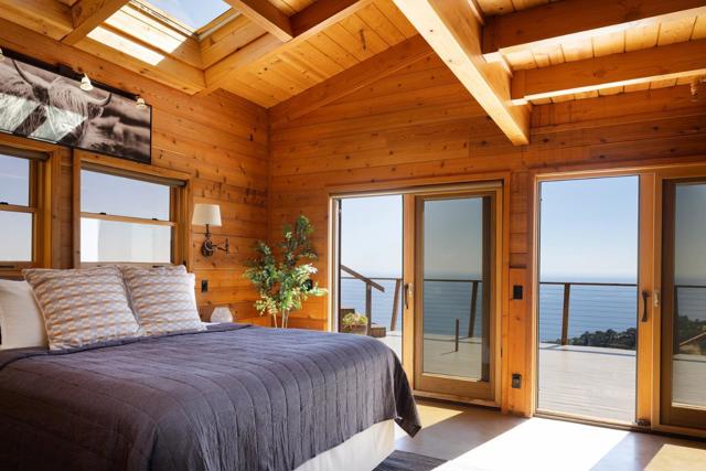 47600 Coast Ridge Road, Big Sur CA: https://media.crmls.org/mediaz/fc5bb5bd-82ab-49fb-ad34-241e1243f8a6.jpg