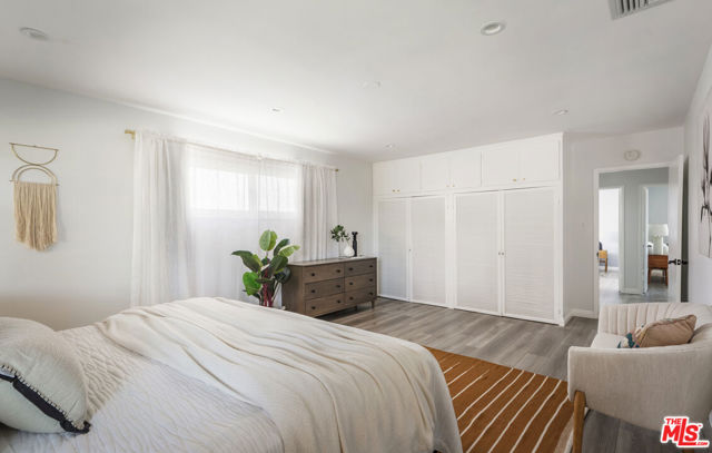 1142 Arbor Dell Road, Los Angeles CA: https://media.crmls.org/mediaz/fc5beedf-800c-47e2-9831-0867269a45a5.jpg