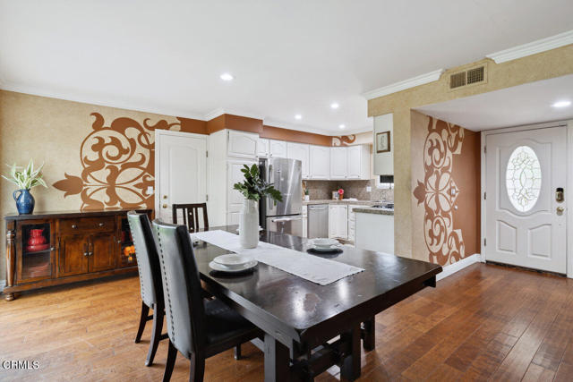 Detail Gallery Image 7 of 29 For 1519 Lyndhurst Ave, Camarillo,  CA 93010 - 4 Beds | 2 Baths