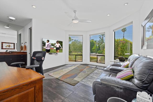 10 Clancy Lane S, Rancho Mirage, CA 92270