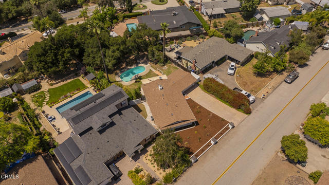 1853 Country Place, Ojai CA: https://media.crmls.org/mediaz/fc5cae10-e1a7-4760-98f9-08ae0cdde86f.jpg