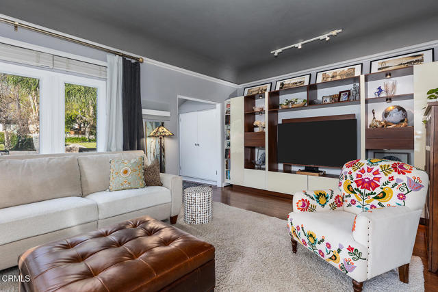 Detail Gallery Image 9 of 31 For 228 Oaks Ave, Monrovia,  CA 91016 - 3 Beds | 3/1 Baths