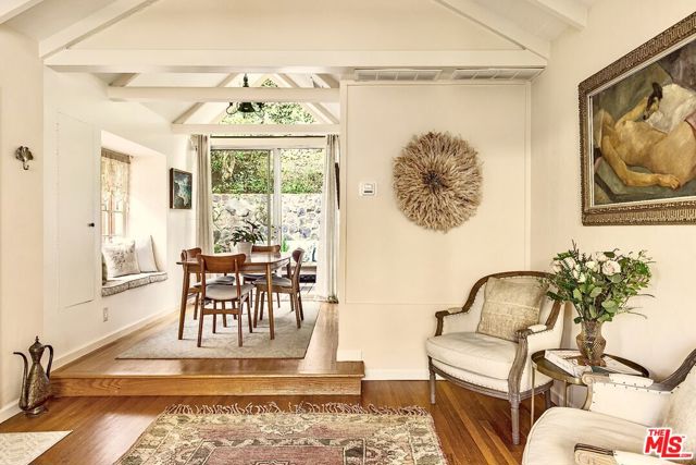 6182 Glen Oak Street, Los Angeles CA: https://media.crmls.org/mediaz/fc5e9079-6c76-4367-9a35-9406b55119cf.jpg