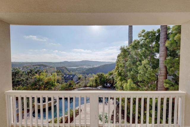 1649 Portside Place, San Marcos CA: https://media.crmls.org/mediaz/fc5f1443-e2db-4af8-920d-af74aeedf241.jpg