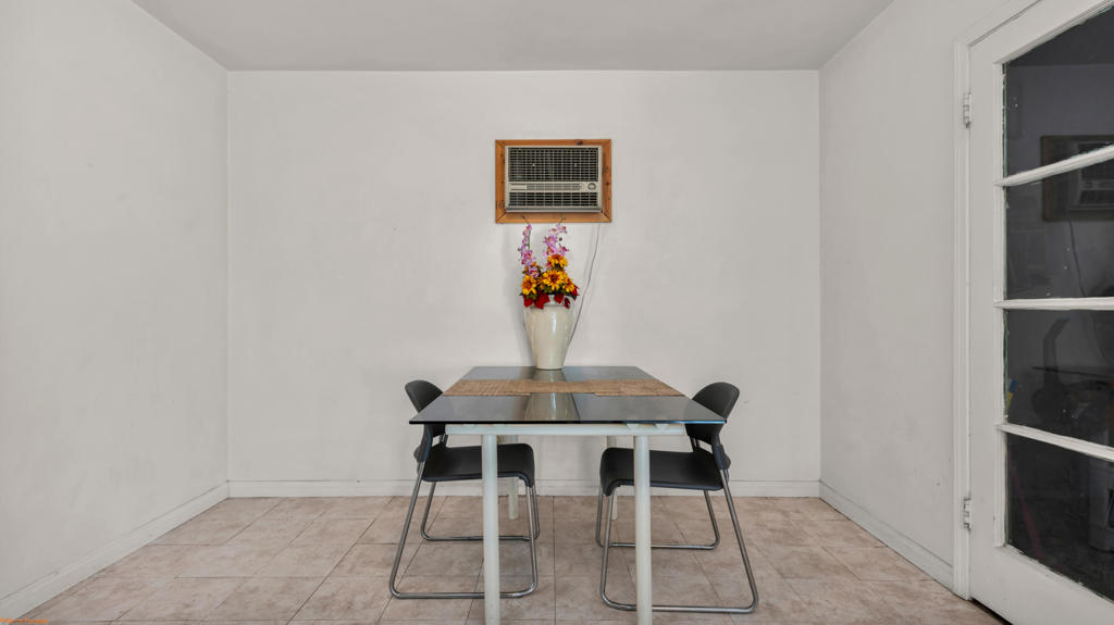 MLS #219138294DA image #3