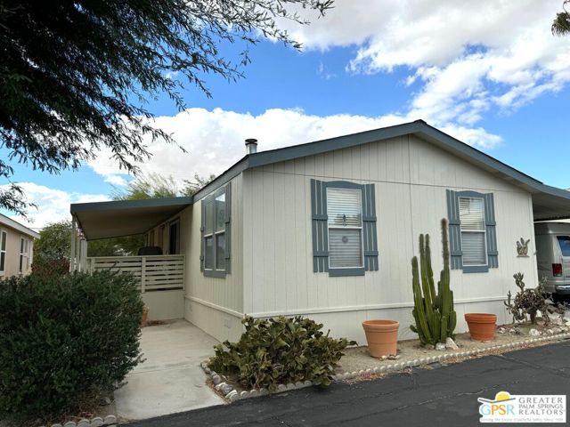 17640 Corkill Road, Desert Hot Springs CA: https://media.crmls.org/mediaz/fc5f4c5e-3e3a-45d1-9b5a-0ec990de69c4.jpg