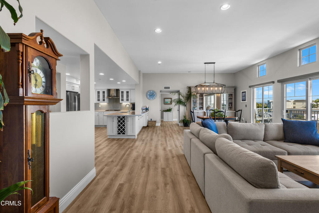 MLS #V1-33701 image #9