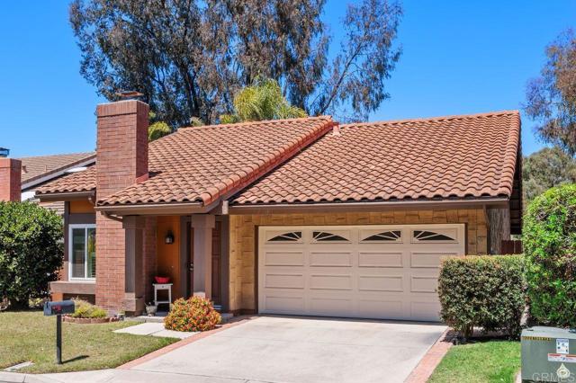 1440 Tennis Match Way, Encinitas CA: https://media.crmls.org/mediaz/fc5fb992-8d89-4285-b87b-70fa1eaf0249.jpg