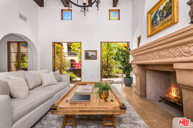 5850 Lapworth Drive, Agoura Hills CA: https://media.crmls.org/mediaz/fc6000df-7ed6-4735-befe-7db7a61f2259.jpg