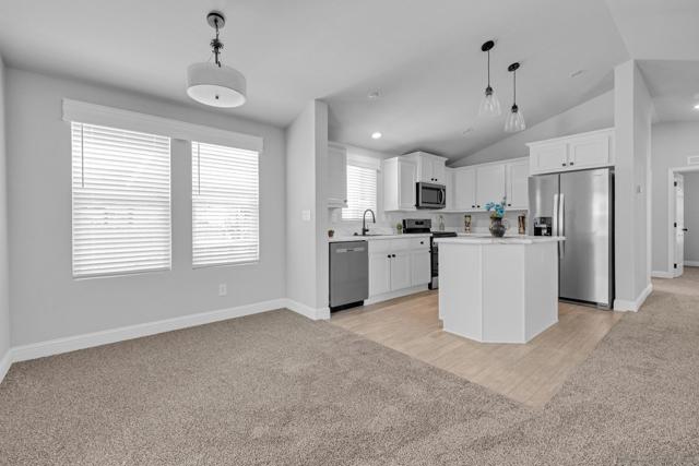 12044 Royal Rd, El Cajon CA: https://media.crmls.org/mediaz/fc60b717-4386-40fe-a701-f8bf33f8560c.jpg