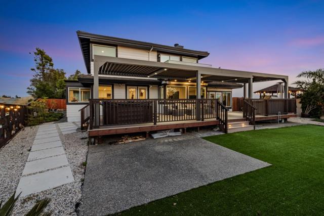 11550 Skyline Boulevard, Oakland CA: https://media.crmls.org/mediaz/fc60b9ed-8bf8-4c47-98de-6d50bee00914.jpg