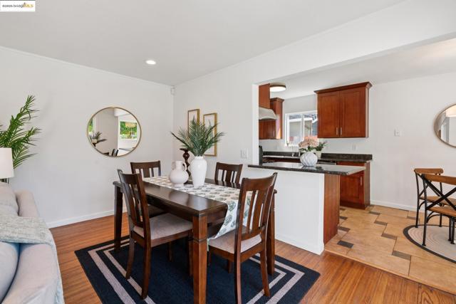2309 Potrero Ct, Pinole CA: https://media.crmls.org/mediaz/fc60bd8f-42d7-414f-8dff-e04c3908a015.jpg